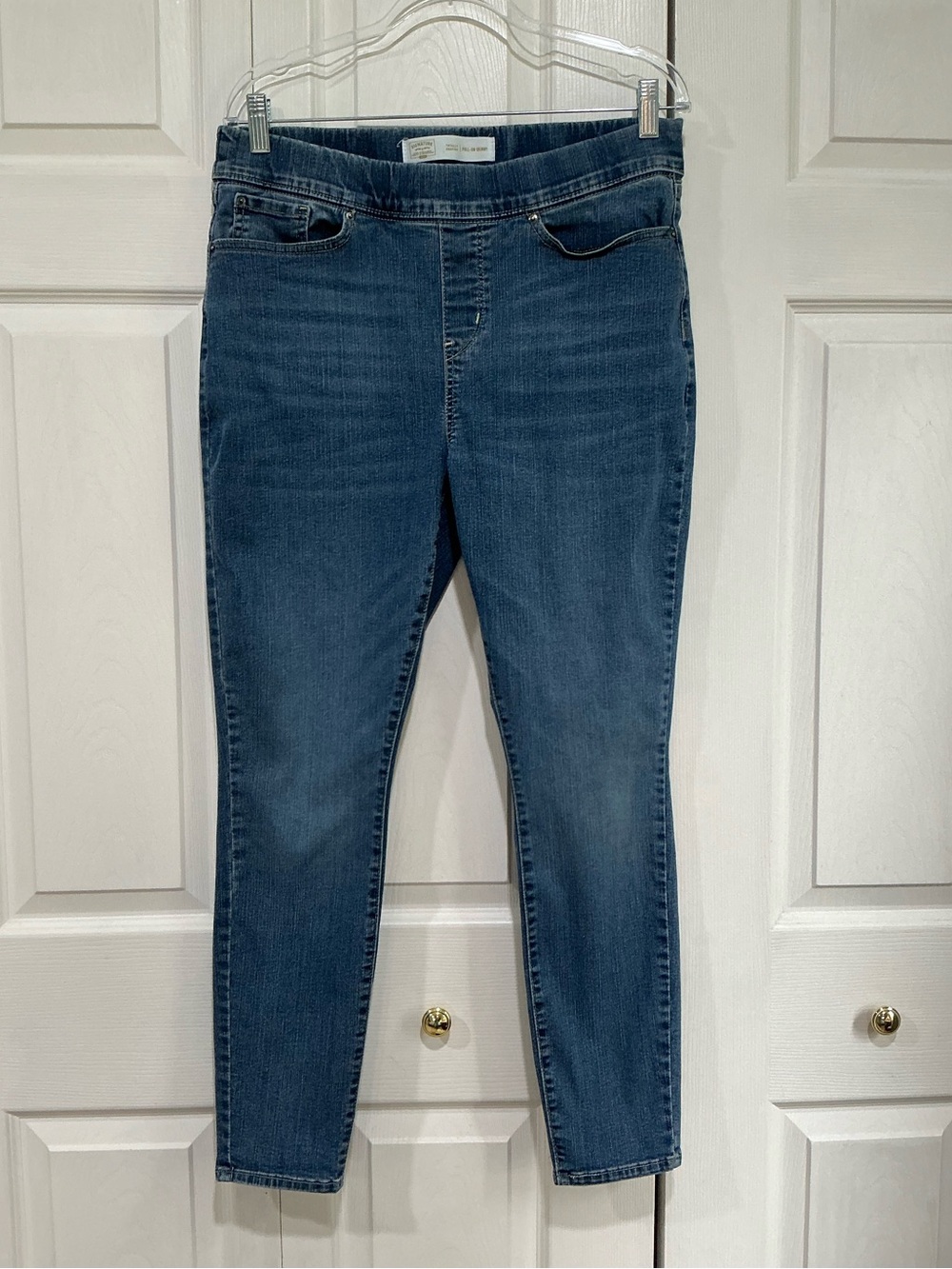 💙 Levi Strauss Levi’s Totally Shaping Pull On Skinny Jeans - 16 (01662)